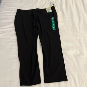 Eddie Bauer mens xl pant. New with tags.